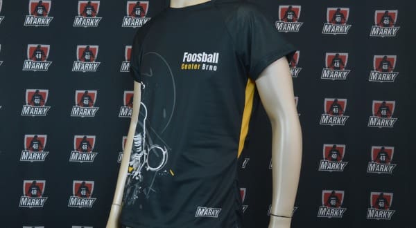 Figurína ve fotbalovém dresu